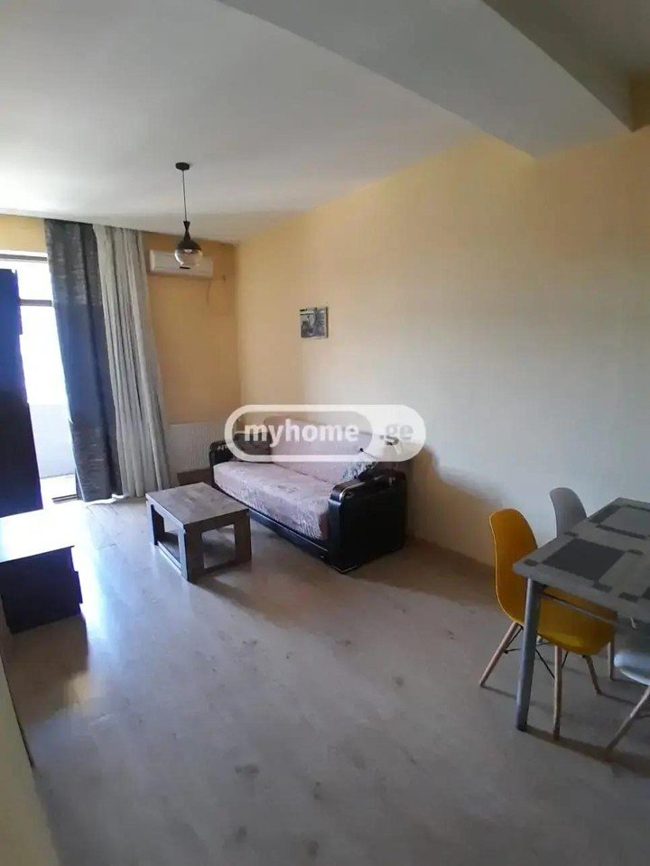 3-комнатная квартира · 70 м²