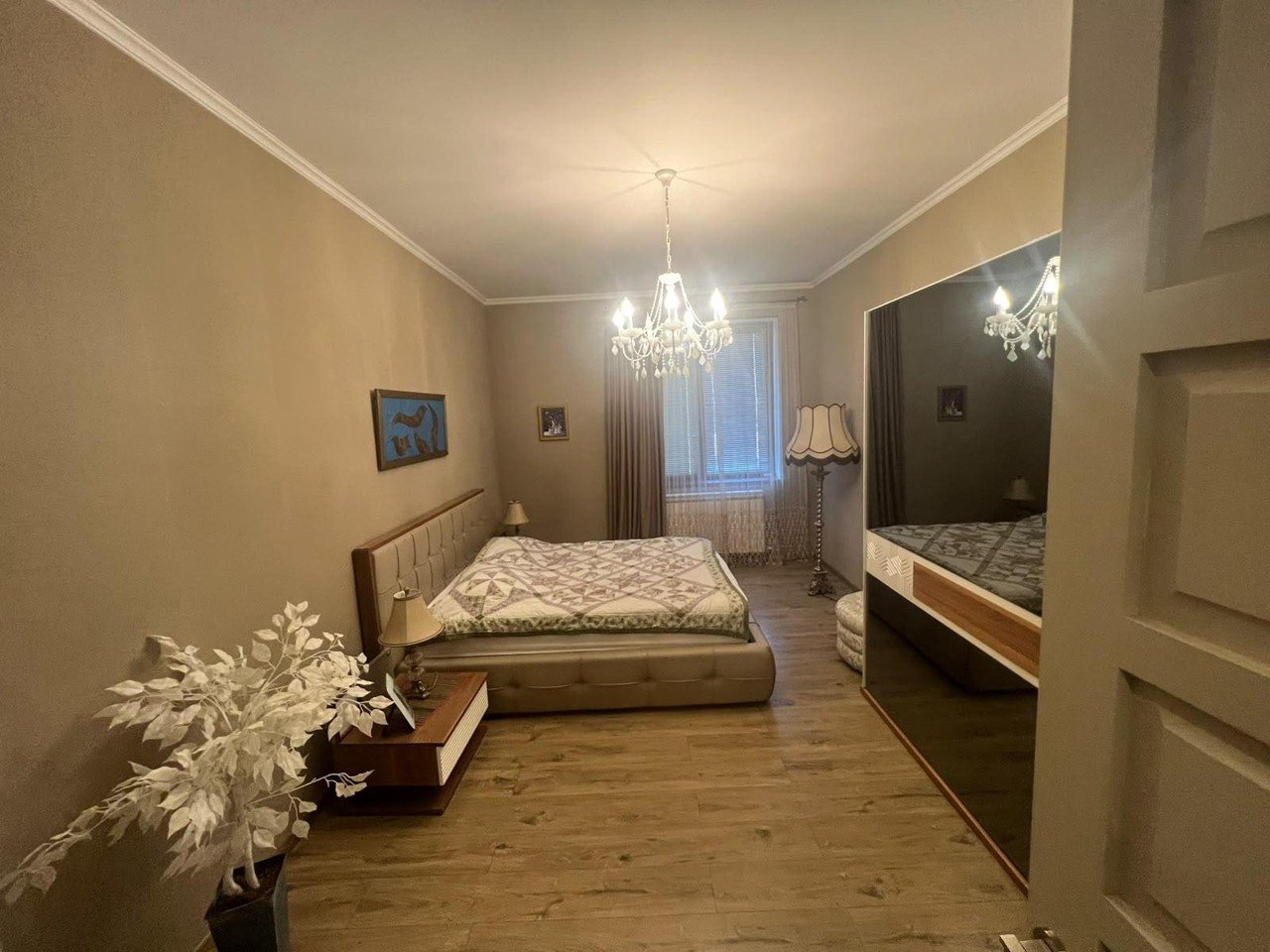58-комнатный дом · 350 м² · Krtsanisi Twins