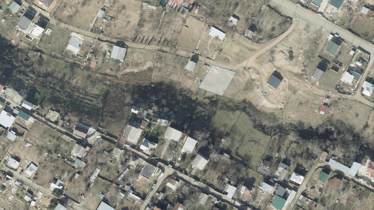 Участок · 600 м²