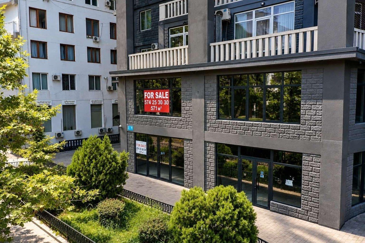 Коммерческое помещение · 571 м²