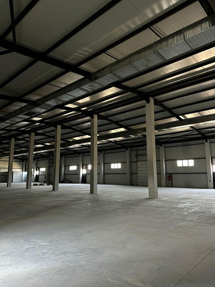 Склад · 2477 м²